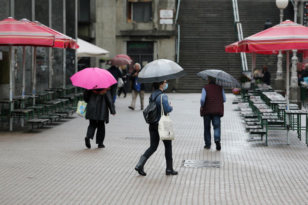 Zagreb: Jaka kiša ispraznila centar grada