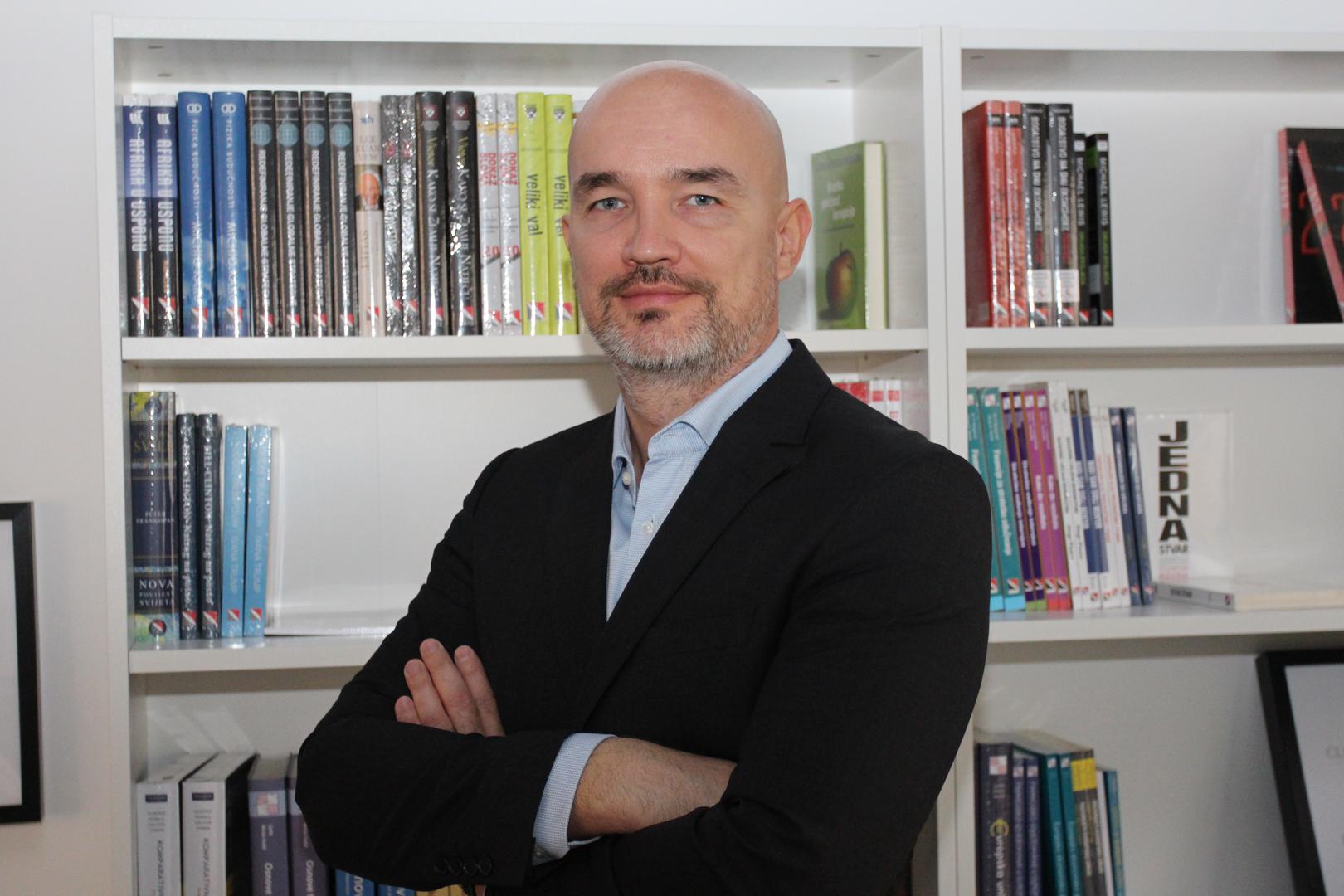 dr.sc. Goran Oblaković