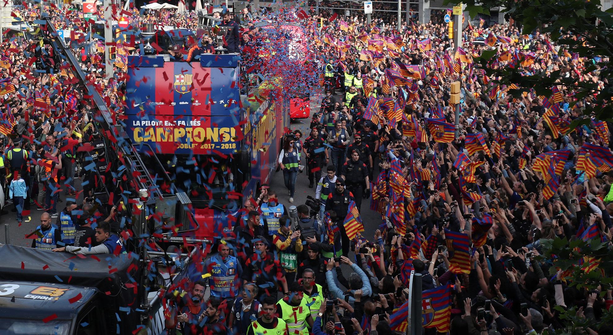 Barcelona je pobjedom 4:2 u La Coruni kod Deportiva  u nedjelju osigurala 25. naslov prvaka Španjolske.